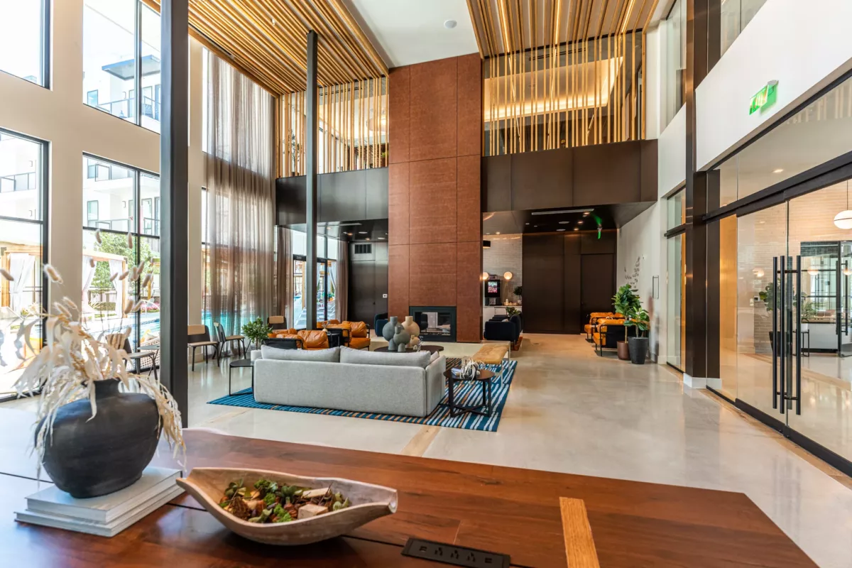 Ferro Lobby