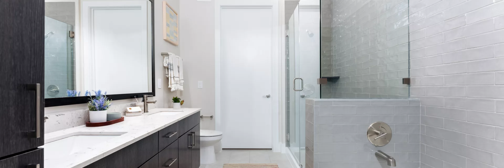 Ferro Bathroom